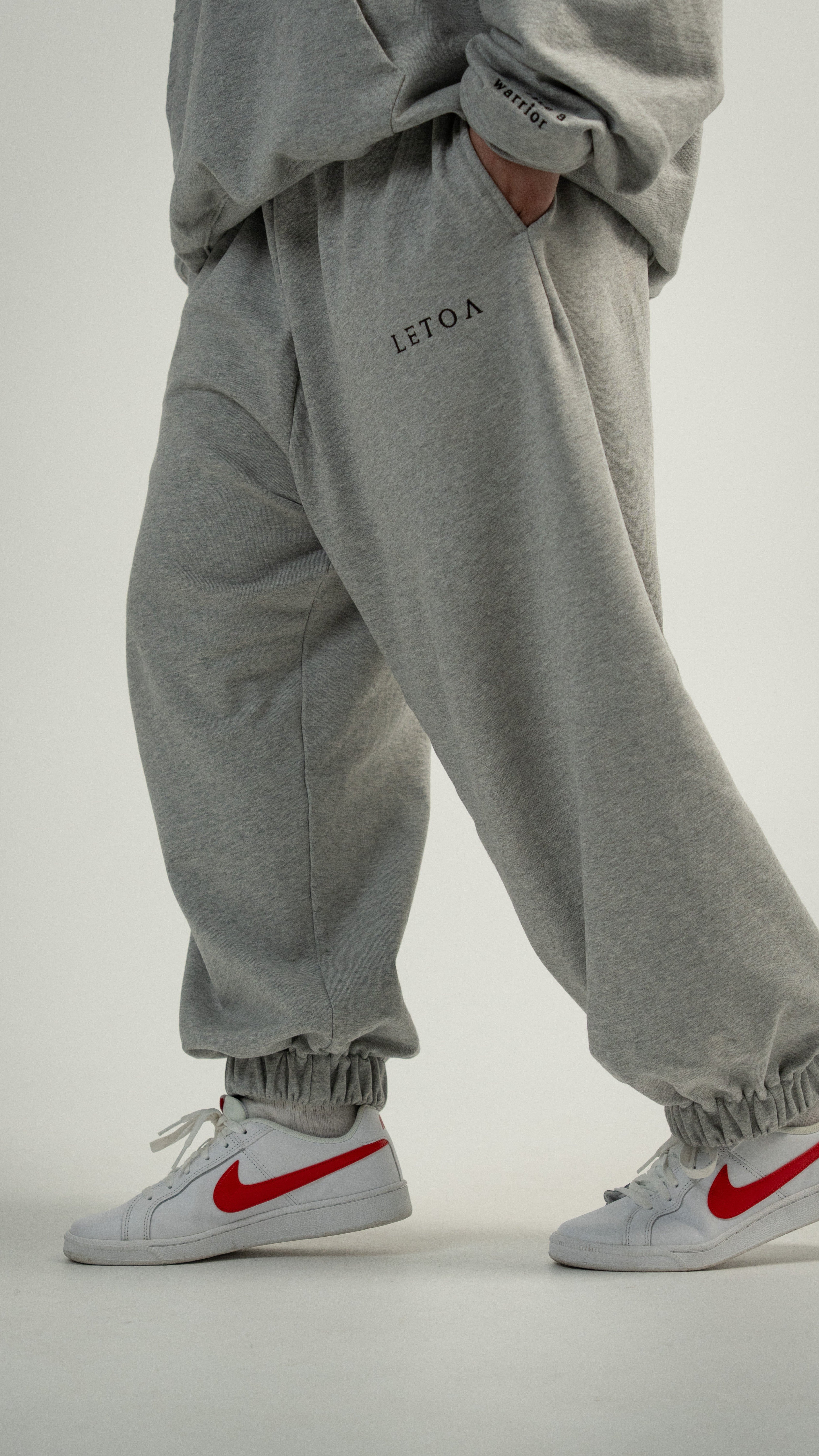 Rise of the Toa cuffed joggers - Grey